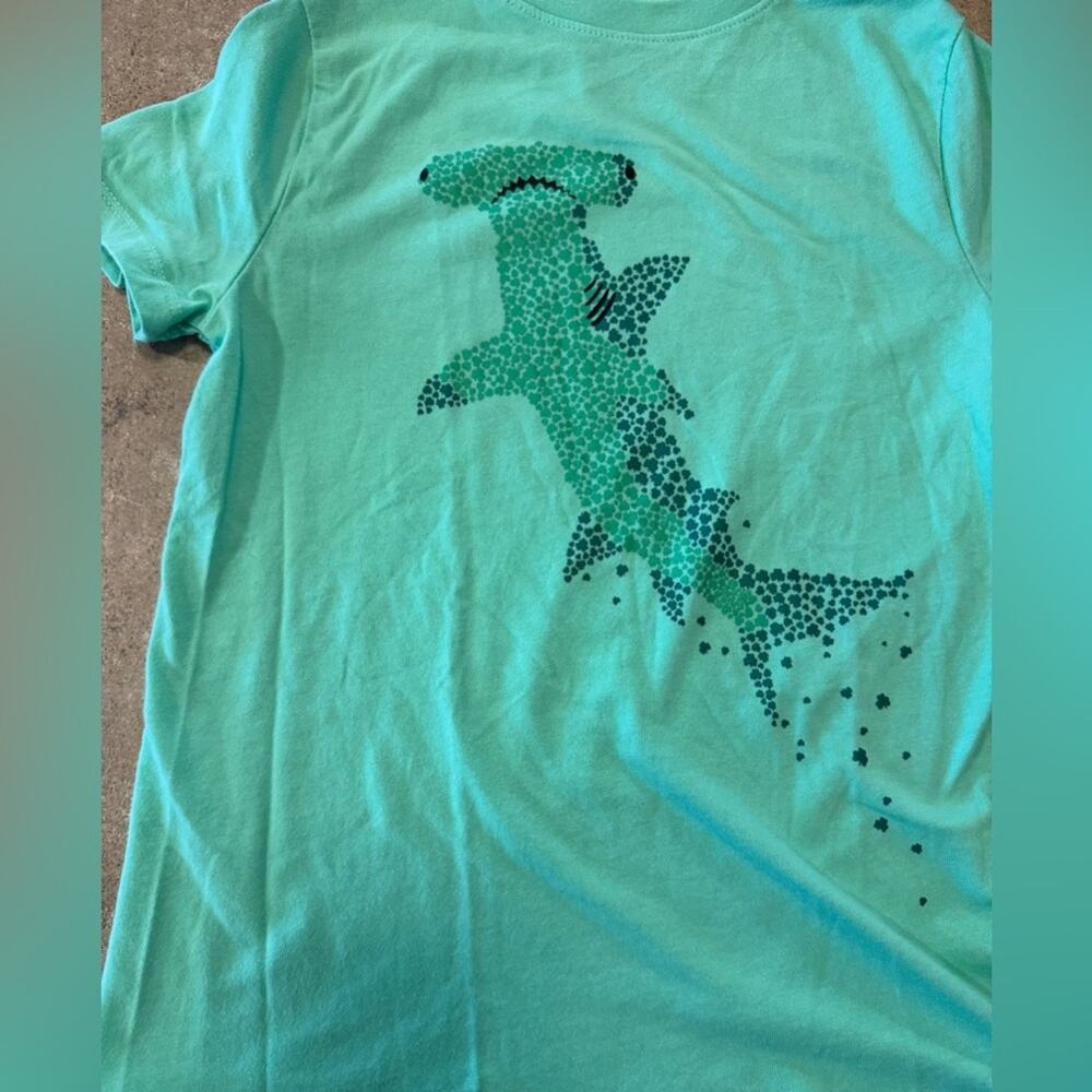 Boys Teal Hammerhead Shark Short Sleeve Casual Tee, Youth Size 6/7 Fun Festive - Picture 2 of 5